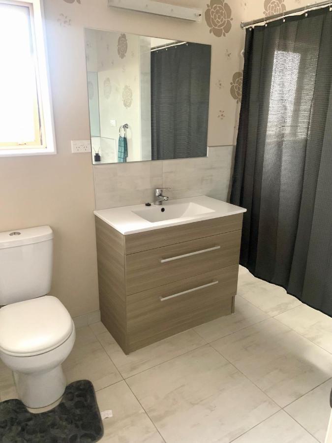 Kg Ensuite Palmerston North Bagian luar foto