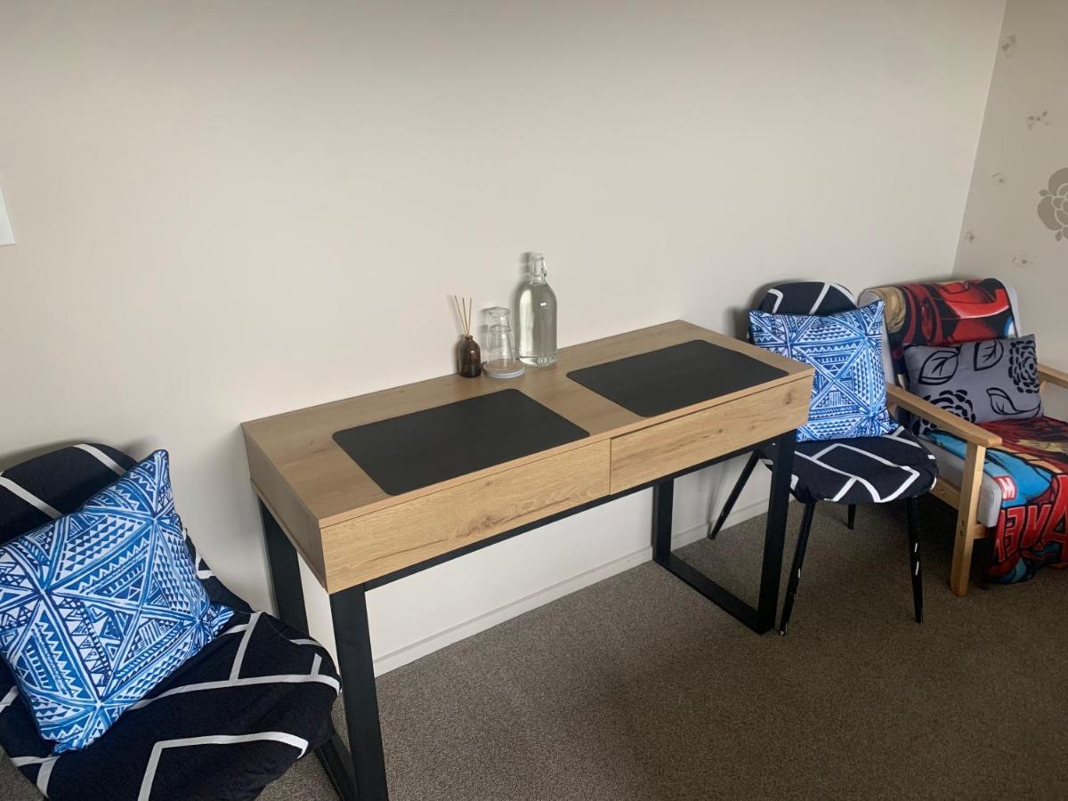 Kg Ensuite Palmerston North Bagian luar foto